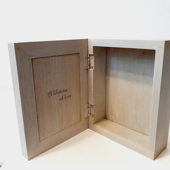 Willow Tree Family Trinket Box hinged - Picture 4 of 8